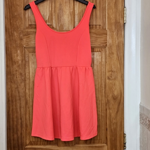NWT Forever 21 Women's Sleeveless Mini Swing Dress, Size M - Picture 1 of 6